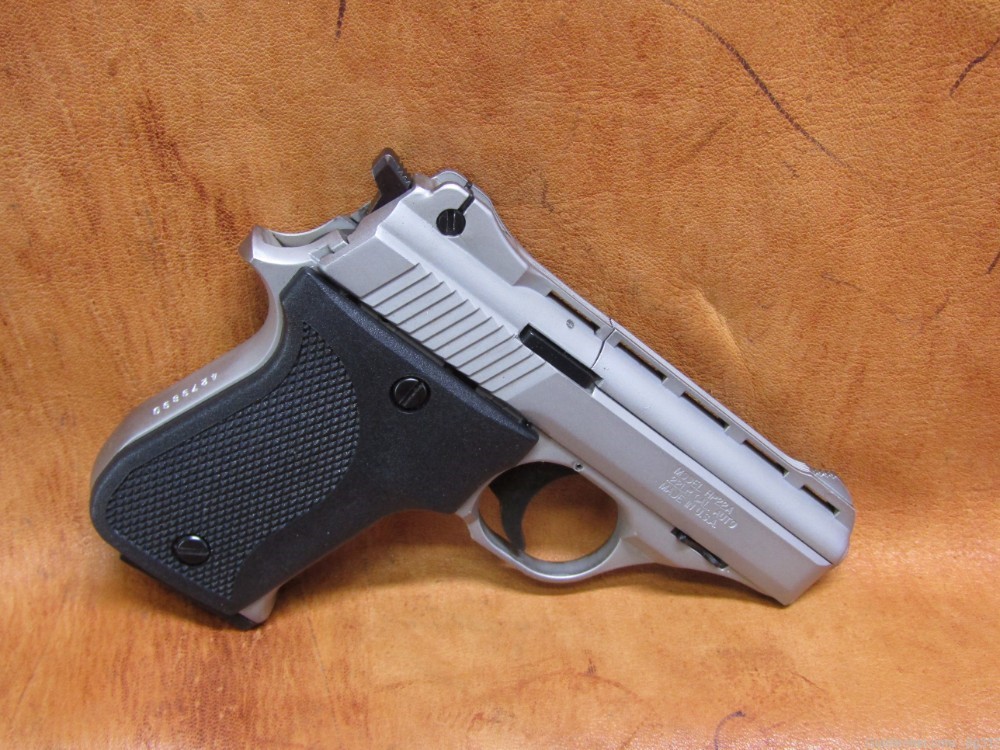 Phoenix Arms HP22 22 LR Semi Auto Pistol Thumb Safety 8 RD Mag-img-1