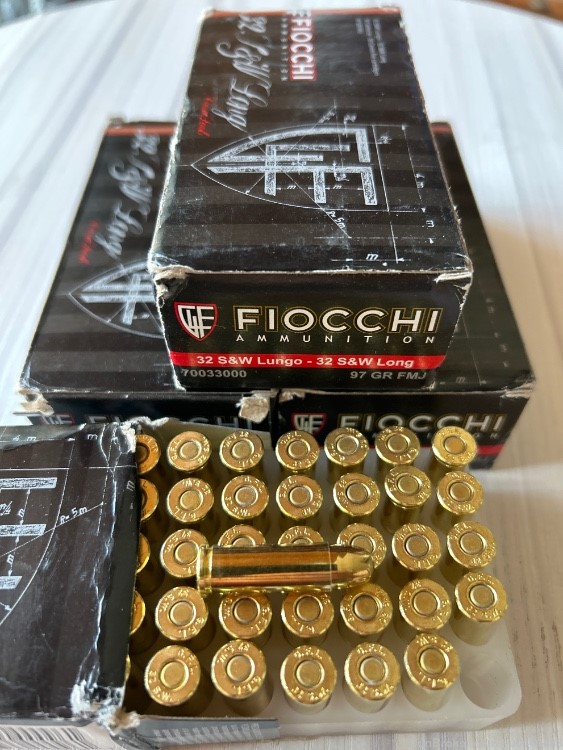 200 rounds Fiocchi 32 S&W Long 97 grain FMJ Ammo-img-0
