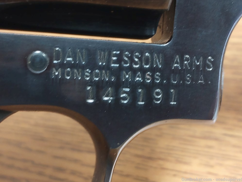 Dan Wesson Arms Model 15-2  357 Magnum Revolver 6" barrel 1970s-img-27
