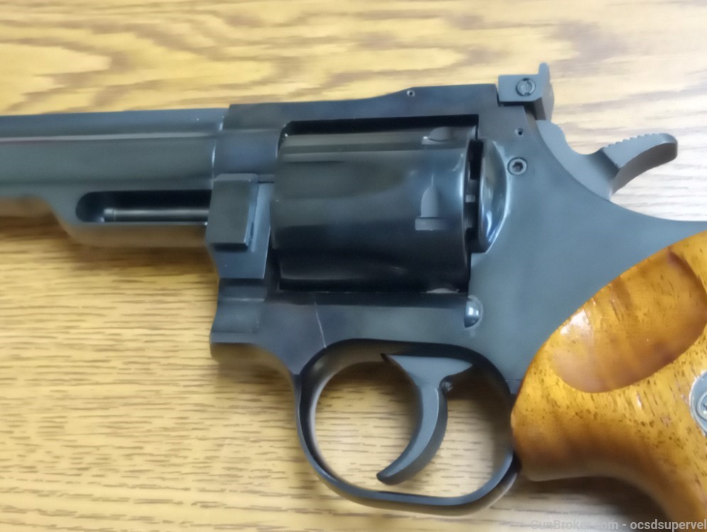 Dan Wesson Arms Model 15-2  357 Magnum Revolver 6" barrel 1970s-img-4