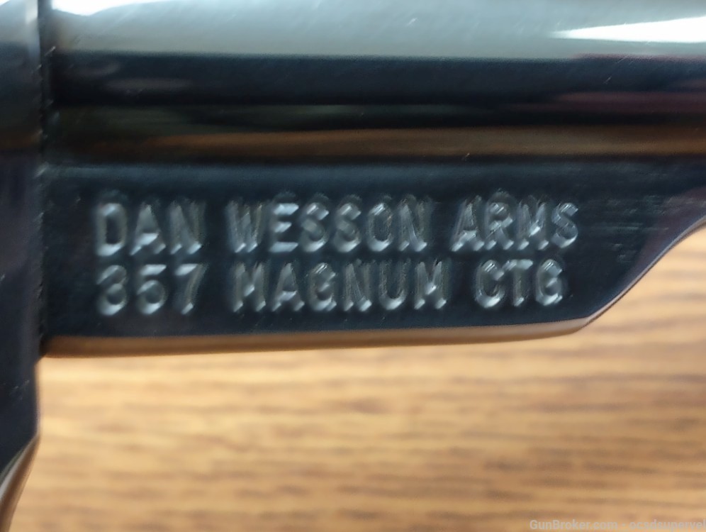 Dan Wesson Arms Model 15-2  357 Magnum Revolver 6" barrel 1970s-img-26