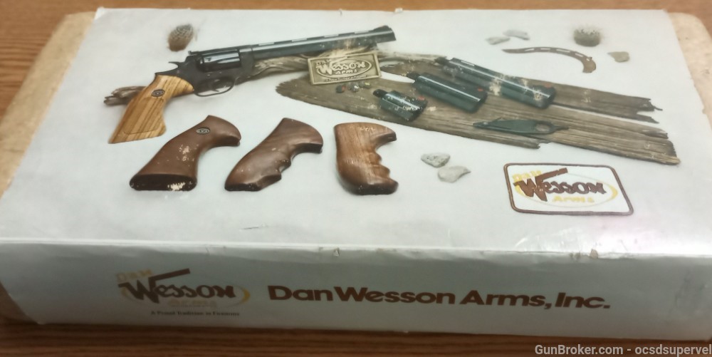 Dan Wesson Arms Model 15-2  357 Magnum Revolver 6" barrel 1970s-img-31