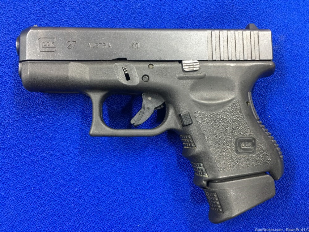 Glock 27 gen-3, comes w/ holster, chambered in .40 S&W-img-1