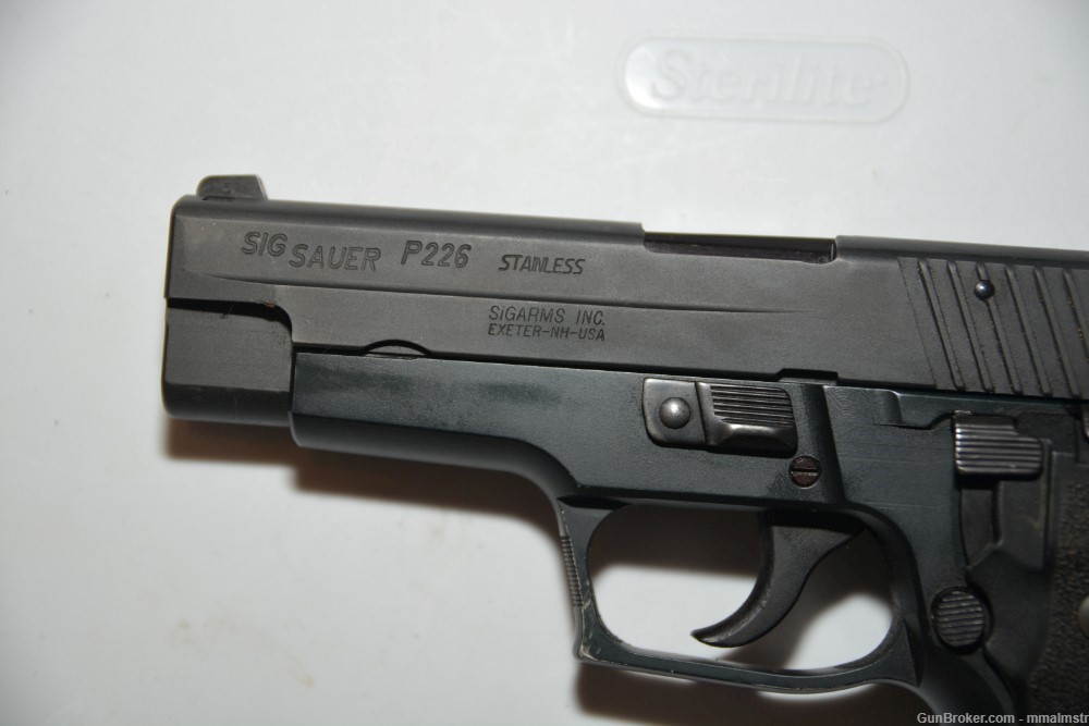 Sig Sauer P226 SA/DA .40 S&W-img-8