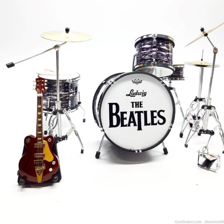 Miniature Beatles Instrument Set Accurate Reproduction of Guitars & Ludwig -img-3