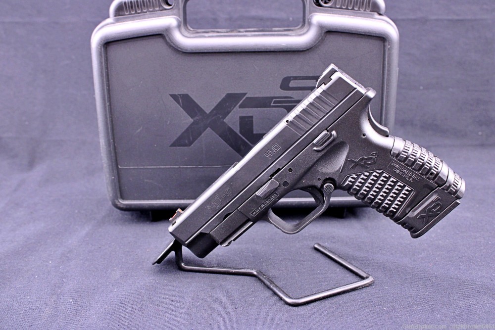 SPRINGFIELD ARMORY XDS 9MM 4.0" BBL 2 MAGS FACTORY BOX FIBER OPTIC SIGHT-img-1