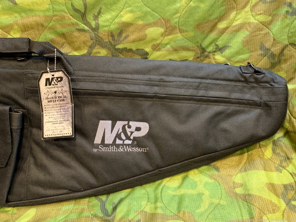 Smith & Wesson M&P 38 in Allen Tactical Rifle Case Excellent!-img-2