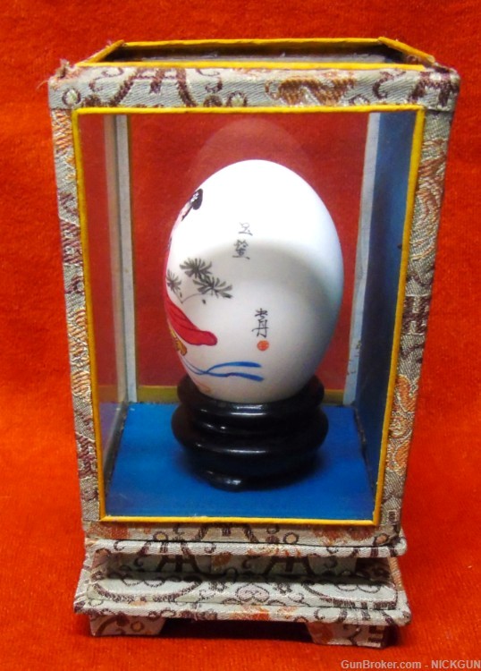 Antique Chinese hand painted Egg of “Chang-O.”-img-2