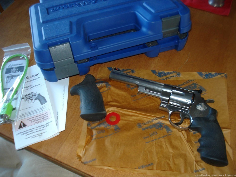 Smith and Wesson 629-6    .44 Mag-img-0