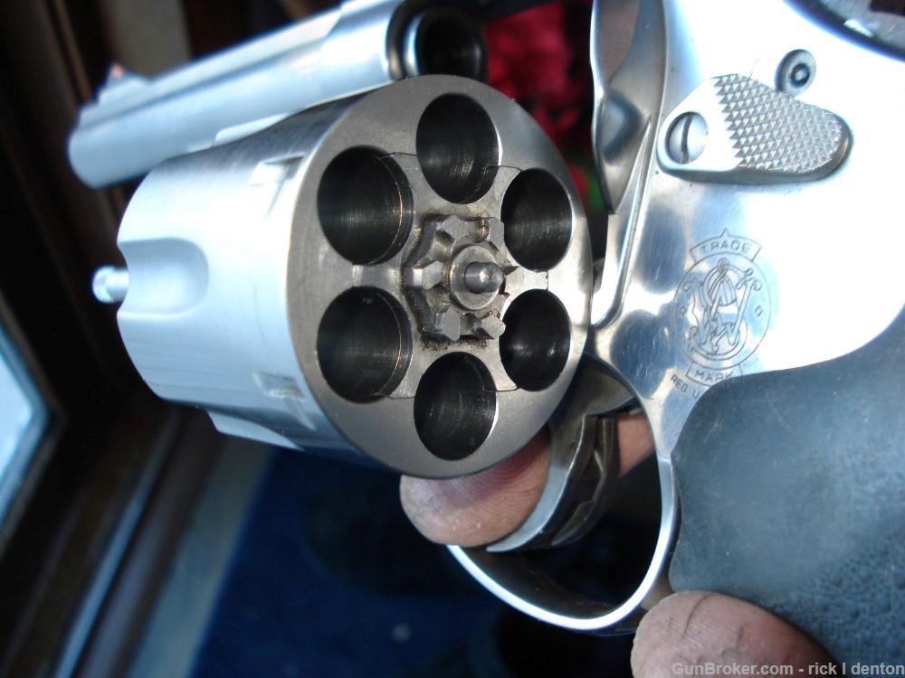 Smith and Wesson 629-6    .44 Mag-img-9