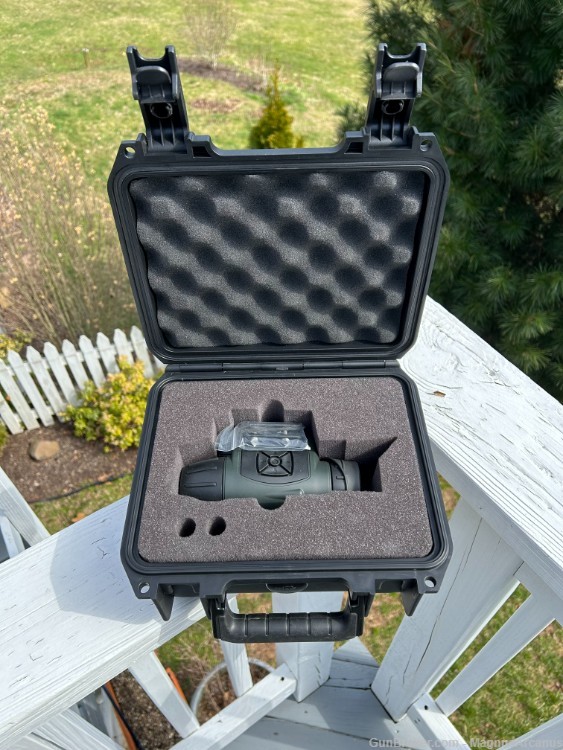 Steiner Cinder 3x Thermal Riflescope with Case and Mount-img-3
