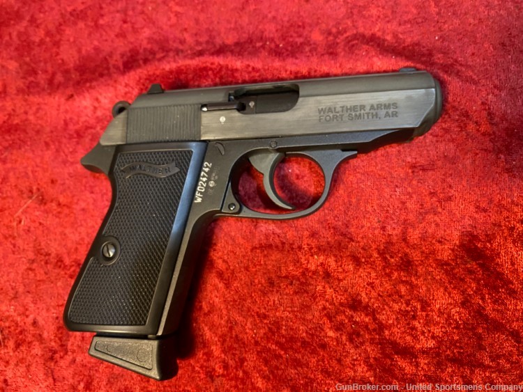 Walther PPK/S .22 lr 10-rd 3.3" bbl Matte Black LNIB #5030300-img-4