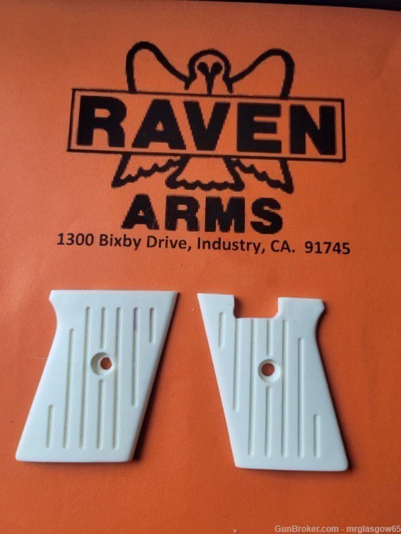 Raven / Phoenix Arms MP25, P25 Faux Bone/Ivory Grooved Grips (Lg Safety)-img-1