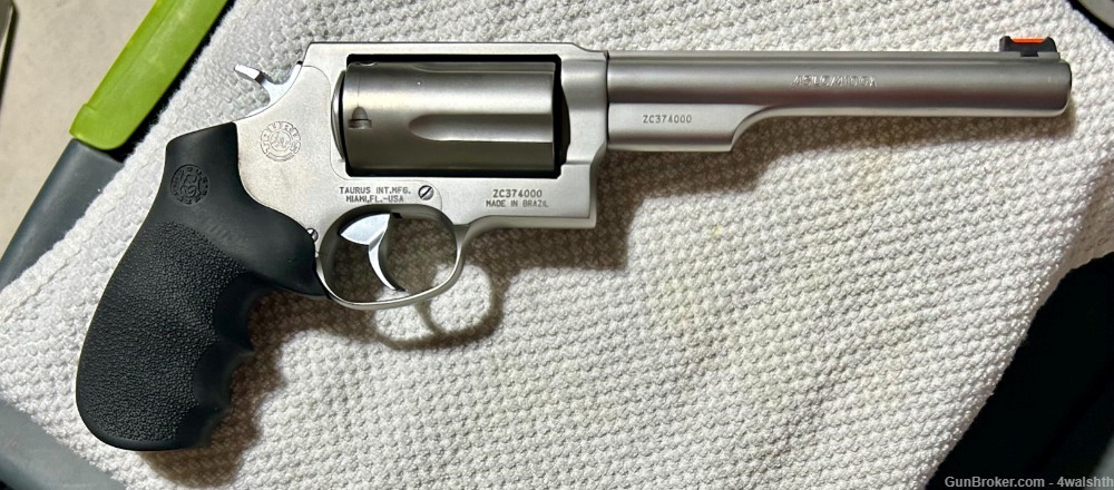  Taurus Judge Revolver, 45 Long Colt/Caliber	410 Gauge -img-1