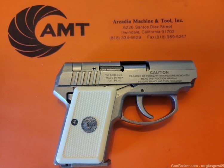 AMT/iAi Small Frame Backup Single Action (22LR, .380, 9mm Kurz) with Medall-img-3