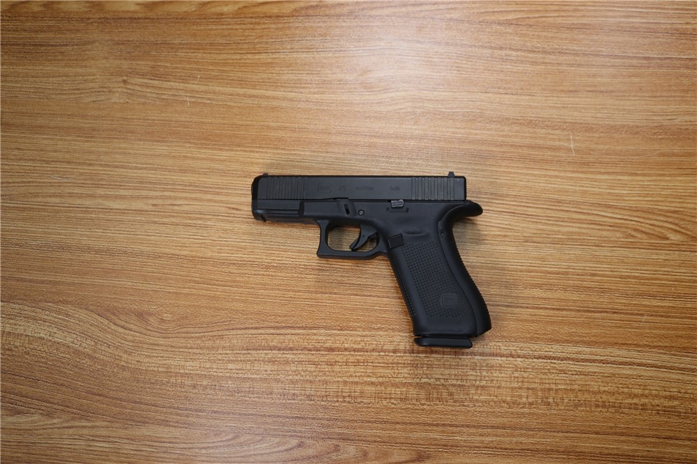 Glock 45 9mm 4" Barrel 1 Mag 17 Rounds-img-2