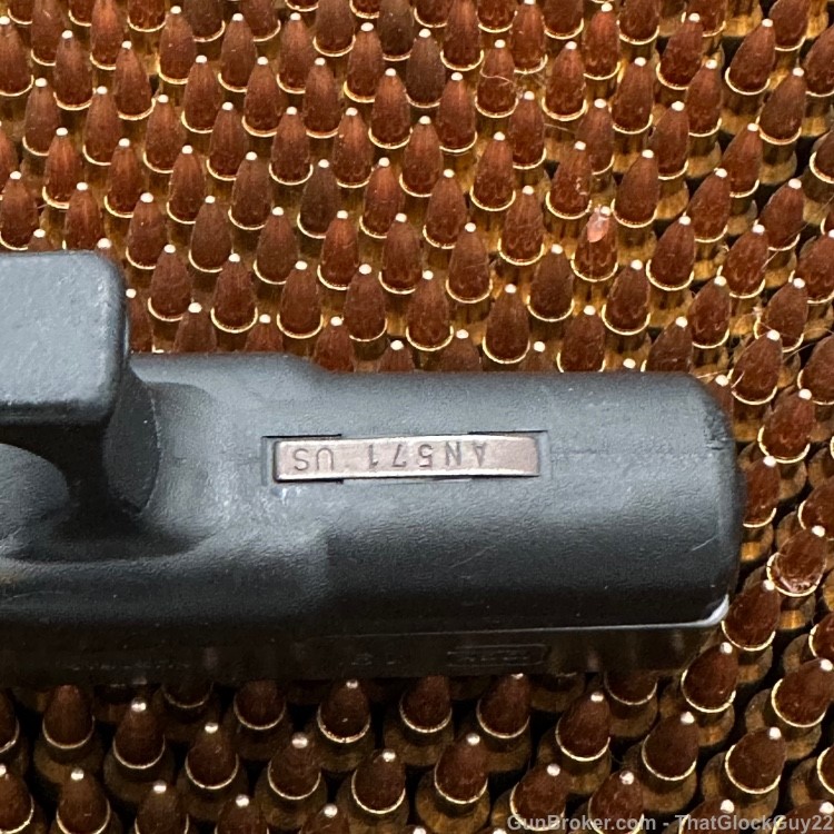 First Generation Glock 19 Gen 1 Tupperware Manual 1 of 40-img-20