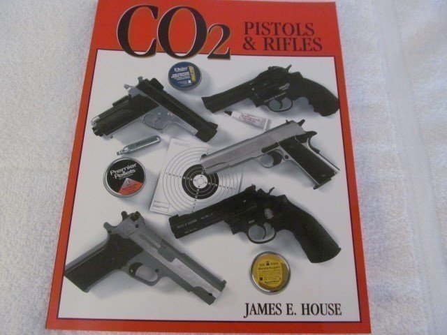 CO2 Pistols & Rifles by James E. House-img-0