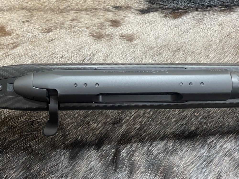 FREE SAFARI, NEW STEYR ARMS CARBON CLII 300 WINCHESTER MAGNUM RIFLE CL II-img-9