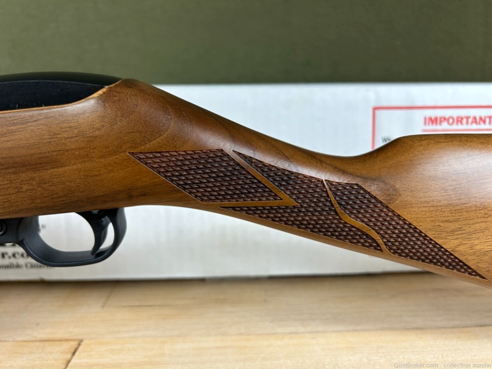 Ruger 10/22 Rifle As New LNIB Special Edition "Nice Wood" 22 LR SKU 01215-img-11