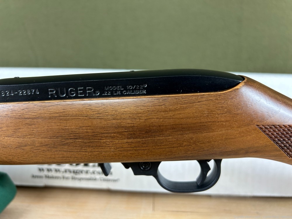 Ruger 10/22 Rifle As New LNIB Special Edition "Nice Wood" 22 LR SKU 01215-img-9