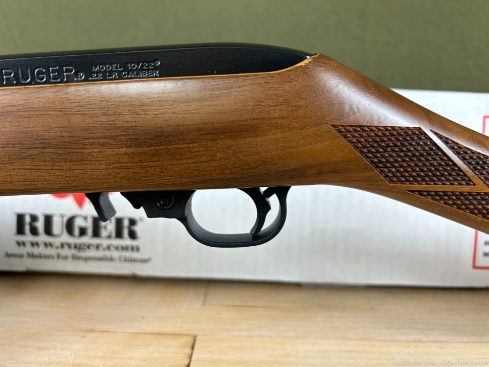 Ruger 10/22 Rifle As New LNIB Special Edition "Nice Wood" 22 LR SKU 01215-img-10