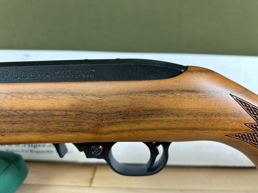 Ruger 10/22 Rifle As New LNIB Special Edition 22 LR SKU 01221 Nice Wood -img-8