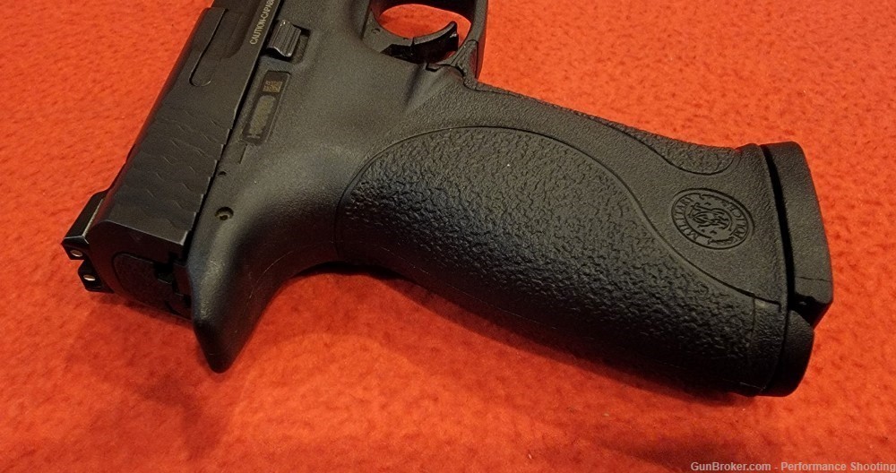  Smith and Wesson M&P9 9mm 4.25" Barrel -img-6