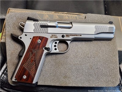 PICS! NEW SMITH AND WESSON 1911 STAINLESS 5" SS .45 ACP S&W SW1911 SW 5 NIB