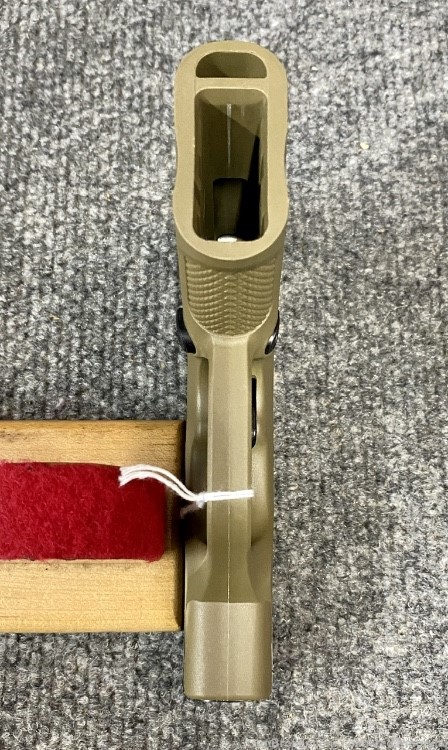 Beretta Nano BU9 near mint night sights, 2 grip frames 3 mags -img-7