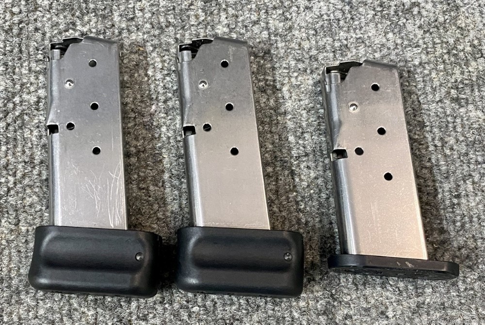 Beretta Nano BU9 near mint night sights, 2 grip frames 3 mags -img-11
