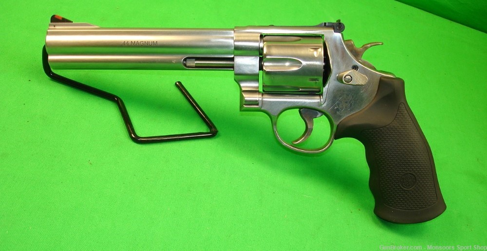 Smith & Wesson Model 629 - .44 Mag-img-1