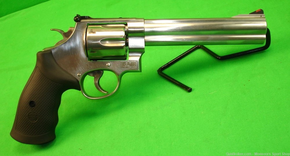 Smith & Wesson Model 629 - .44 Mag-img-0