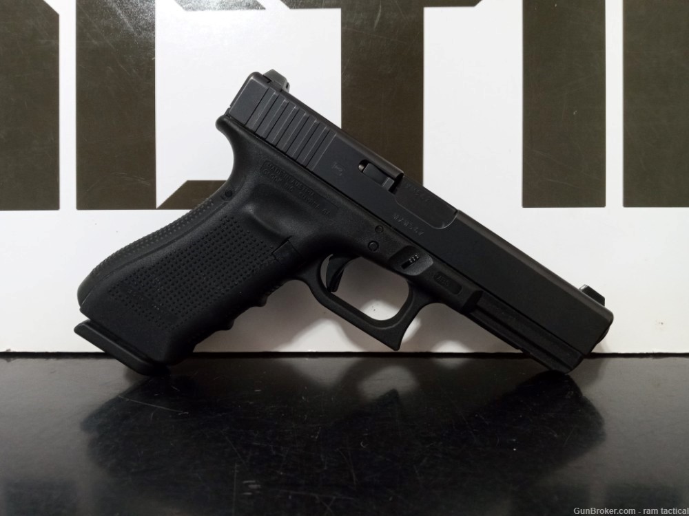 Glock 22 Gen 4 .40S&W Free Shipping No Credit Card Fees-img-2