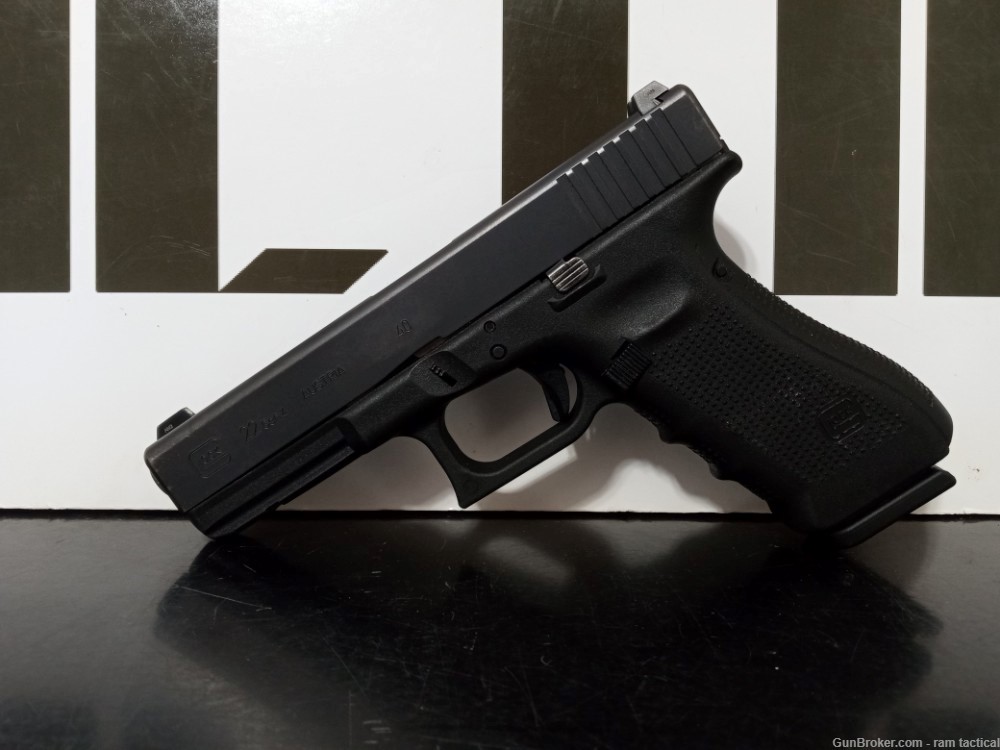 Glock 22 Gen 4 .40S&W Free Shipping No Credit Card Fees-img-0