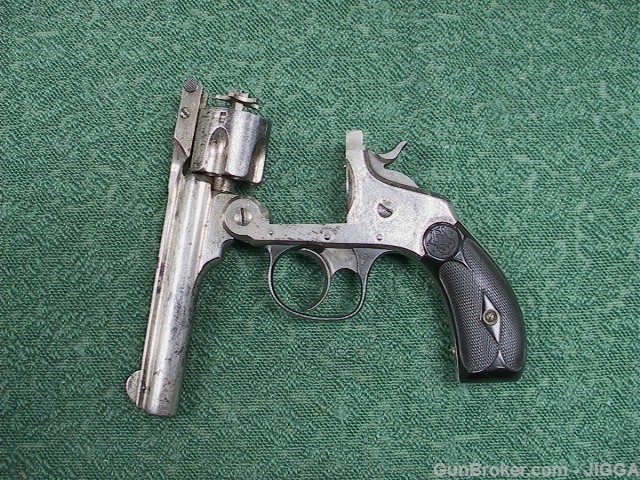 Used Smith and Wesson .32-img-4