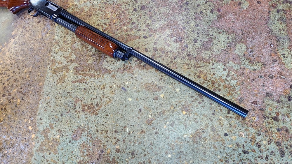 Beautiful Winchester 25 12ga Pump Shotgun 2 3/4 chamber Full choke-img-13