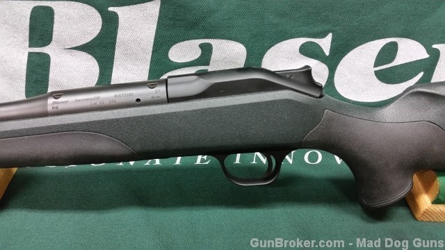 BLASER R8 PRO , 300 WIN MAG, RIGHT HAND-img-5