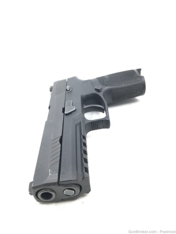 Sig Sauer P320 Full Size 9mm Pistol with one 17rd Magazine -img-7