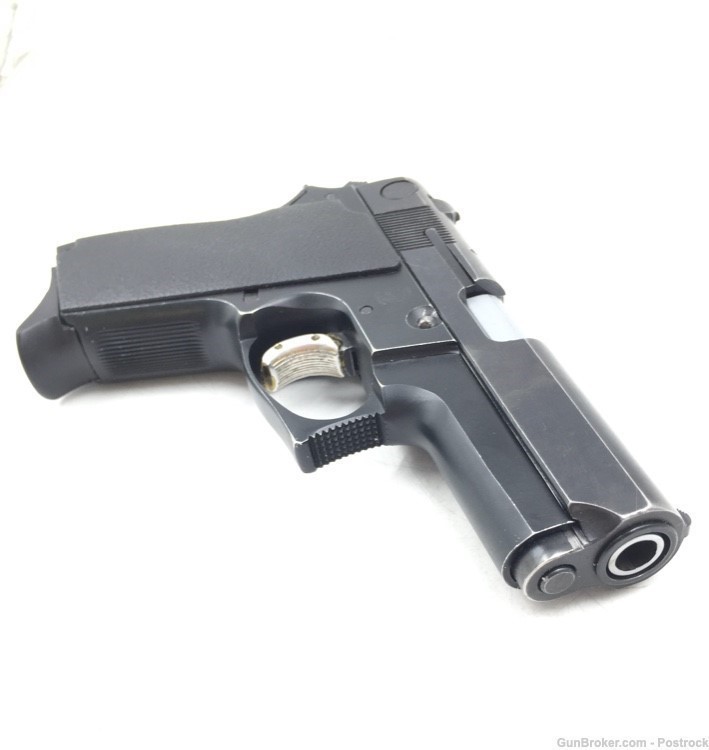 Smith and Wesson 469 9mm Pistol with One 12 Round Magazine -img-12