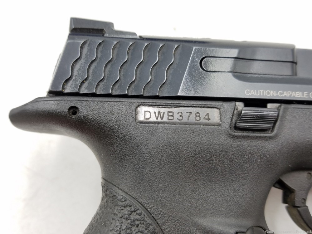 Smith and Wesson S&W M&P 9 9mm Pistol with One 17 Round Magazine -img-4
