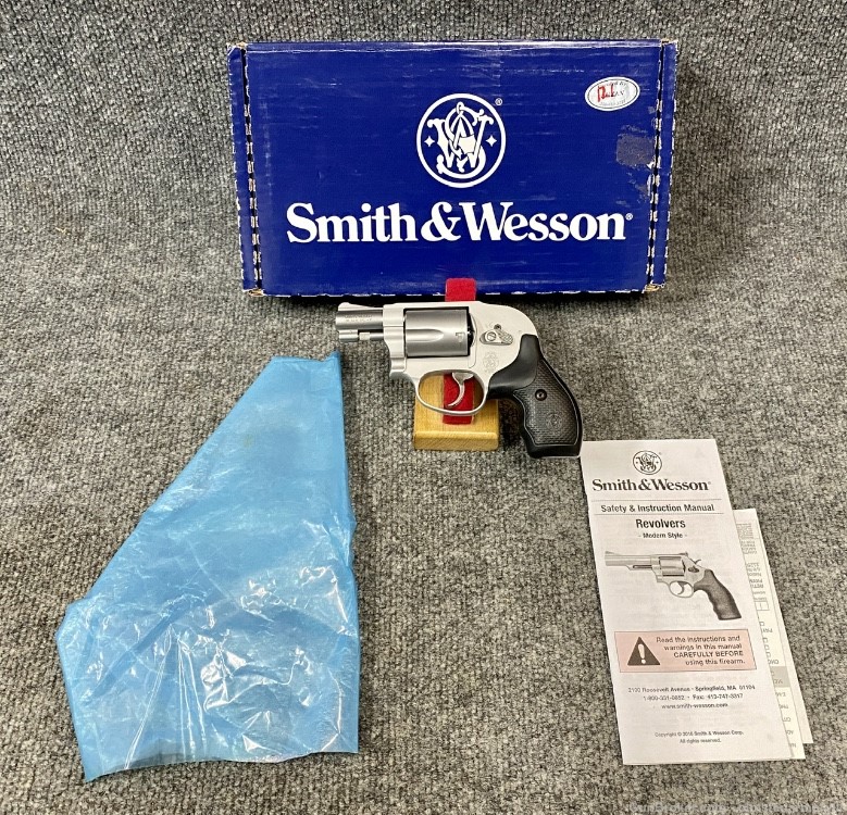 Smith & Wesson 638 -3 Airweight .38 Special +P pre owned new in box-img-0