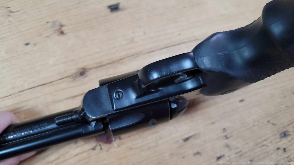 Ruger New Model Blackhawk .41 Magnum Revolver rubber grips-img-15