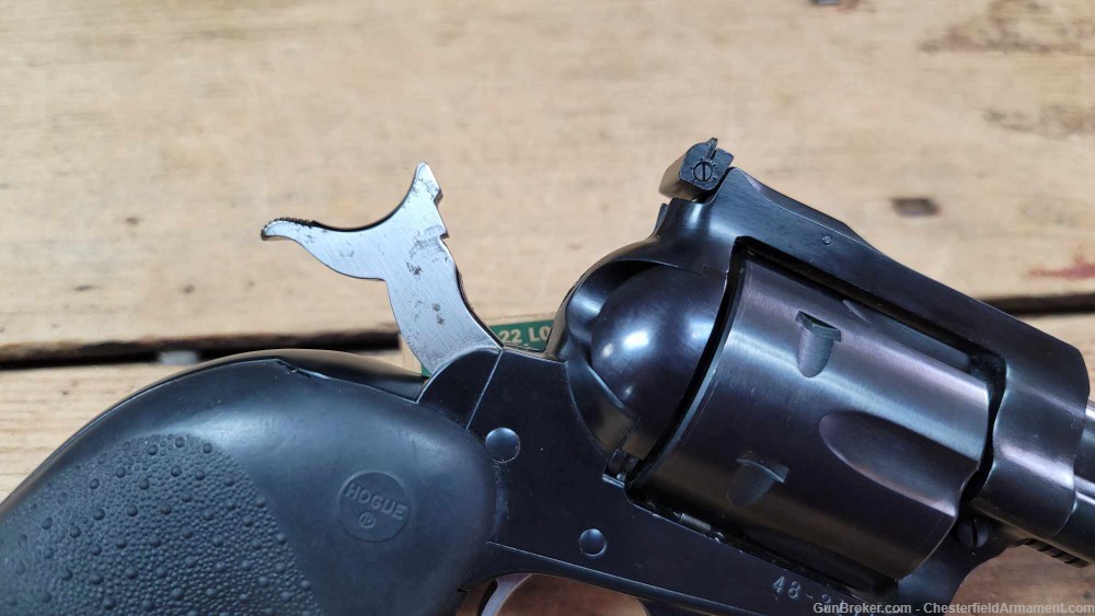 Ruger New Model Blackhawk .41 Magnum Revolver rubber grips-img-4