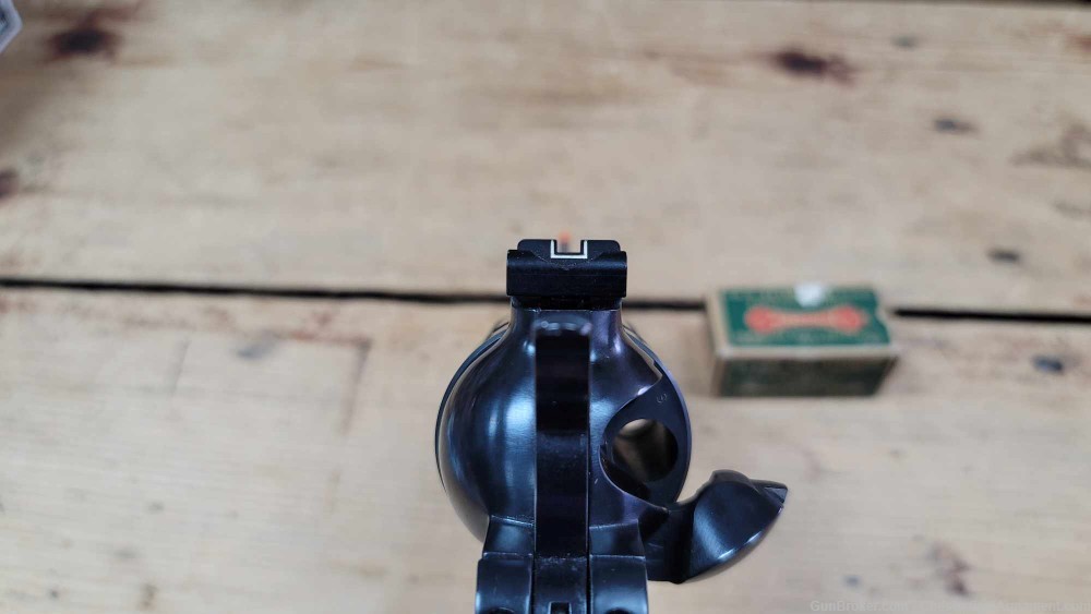 Ruger New Model Blackhawk .41 Magnum Revolver rubber grips-img-34