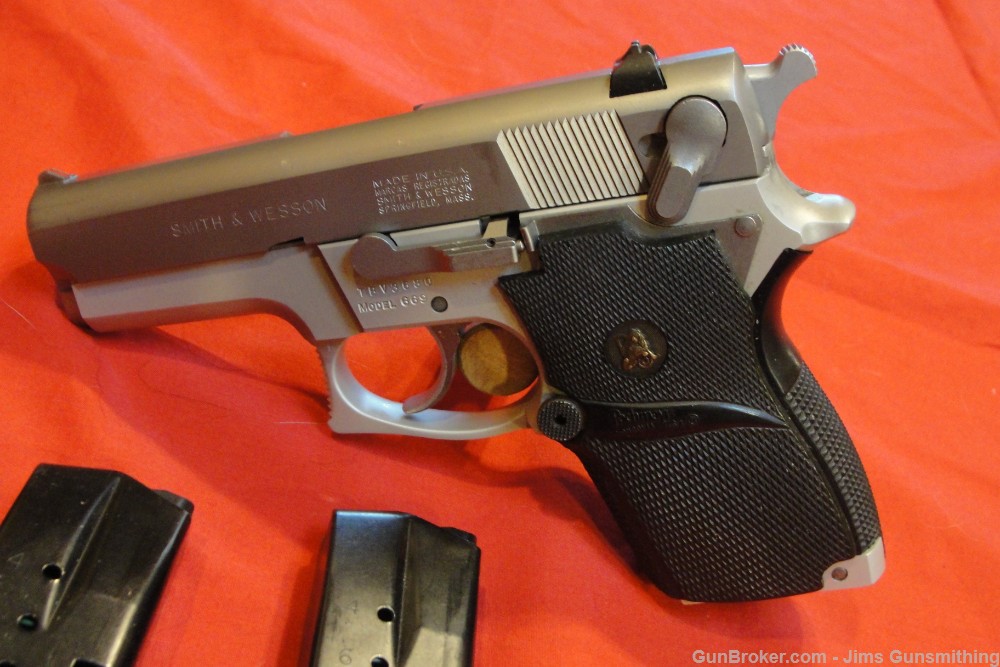 SMITH & WESSON  669-img-6