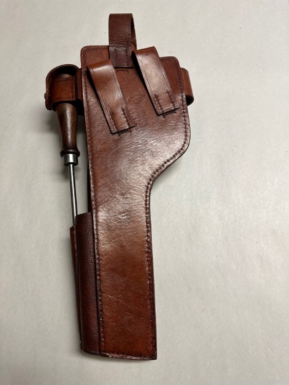 MAUSER C96 PISTOL LEATHER HOLSTER WITH CLEANING ROD TOOL. -img-1