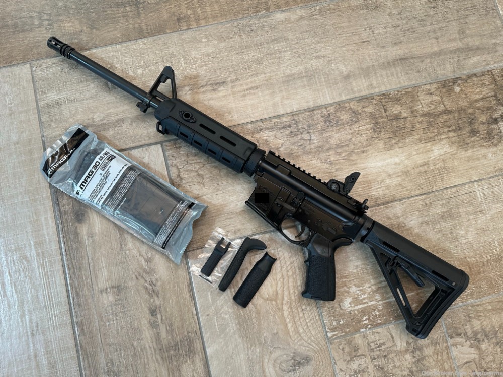 Custom CMMG MOD4SA AR-15 Carbine Rifle 5.56 NATO 16" Magpul Enhanced-img-0