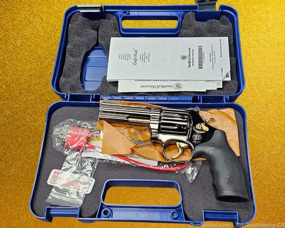 RARE: S&W 686 Plus, 4" - 357 Magnum, Plated with 24K Gold and Black Chrome-img-5