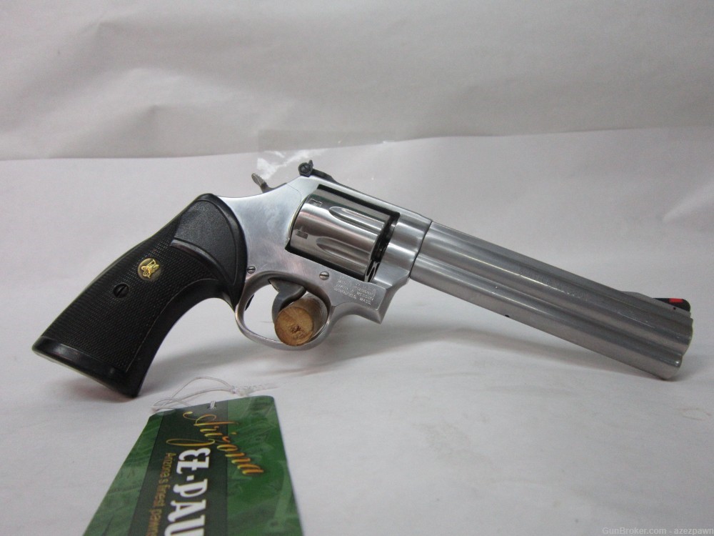Smith & Wesson Model 686-6 Plus 7 Shot Revolver w/Pachmayr Grips-img-0